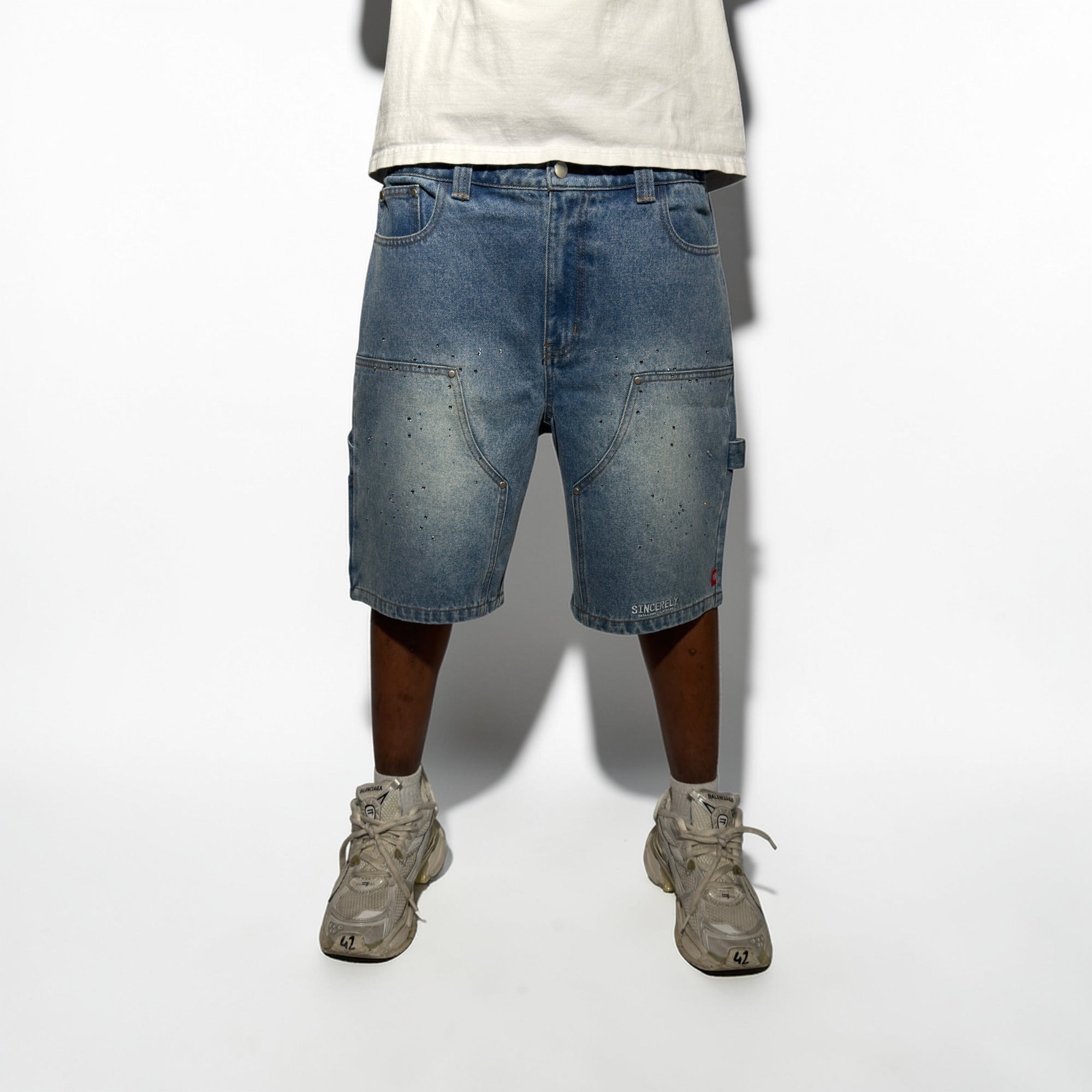 LIGHT WASHED CARPENTER JORTS