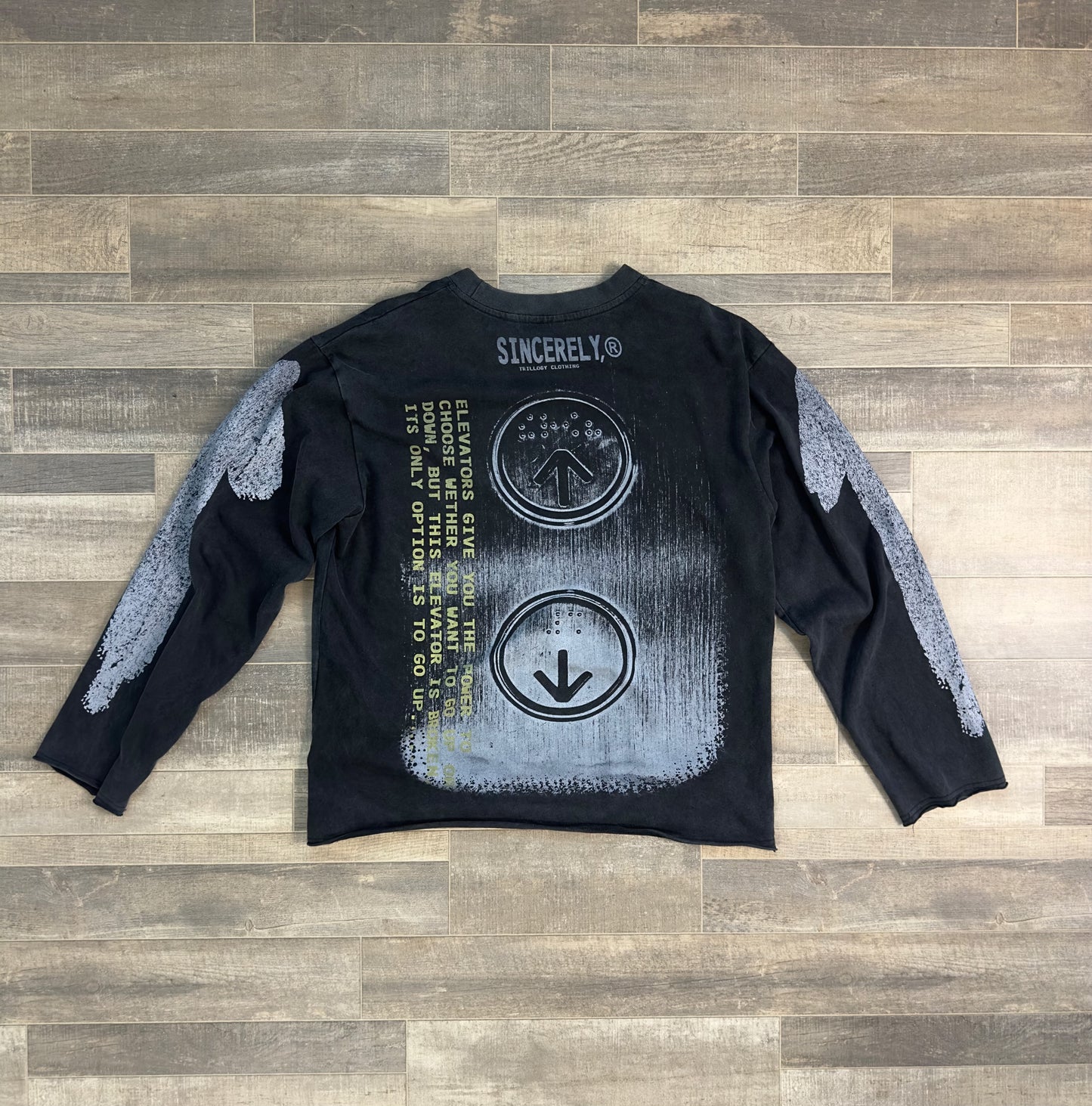 ‘RISE’ TEE