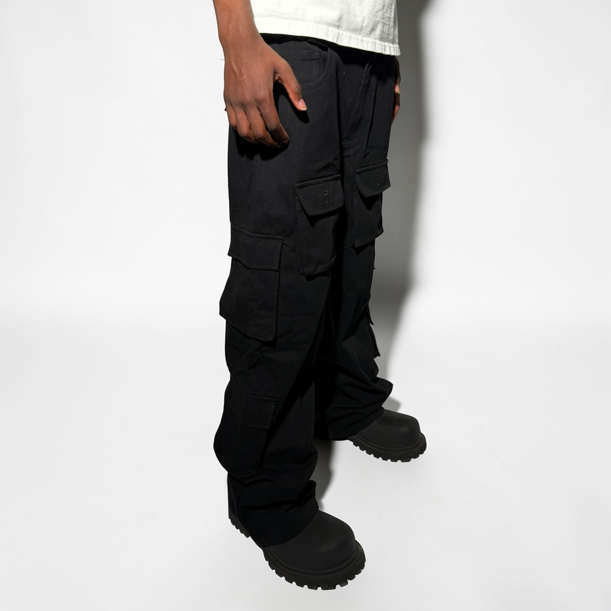 JET BLACK CARGO PANTS